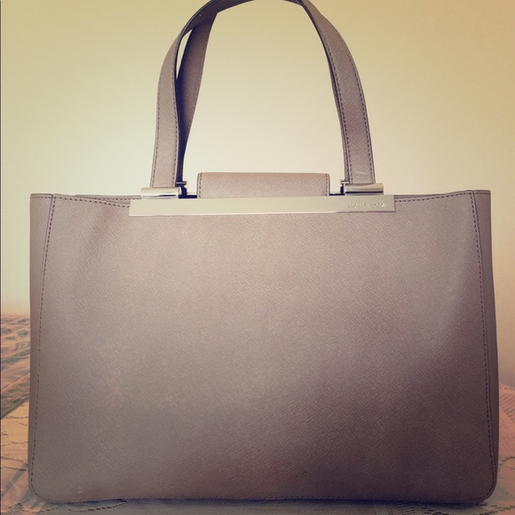 Michael Kors Handbags - Michael kors